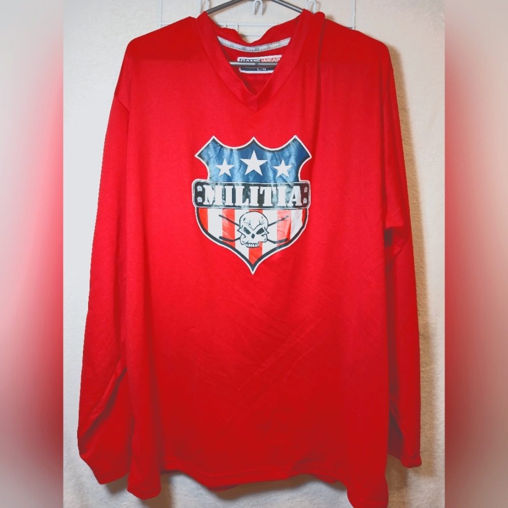 GAME WEAR MEN'S LONG SLEEVES PULLOVER RED T-SHIRT SIZE LARGE